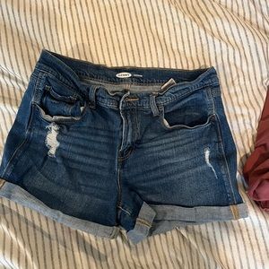 Old navy boyfriend shorts